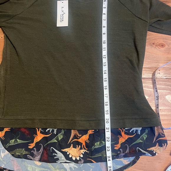 New with Tags L.A. Soul Women's Dinosaur Print Layered Shirt Olive Green Small - Picture 3 of 3